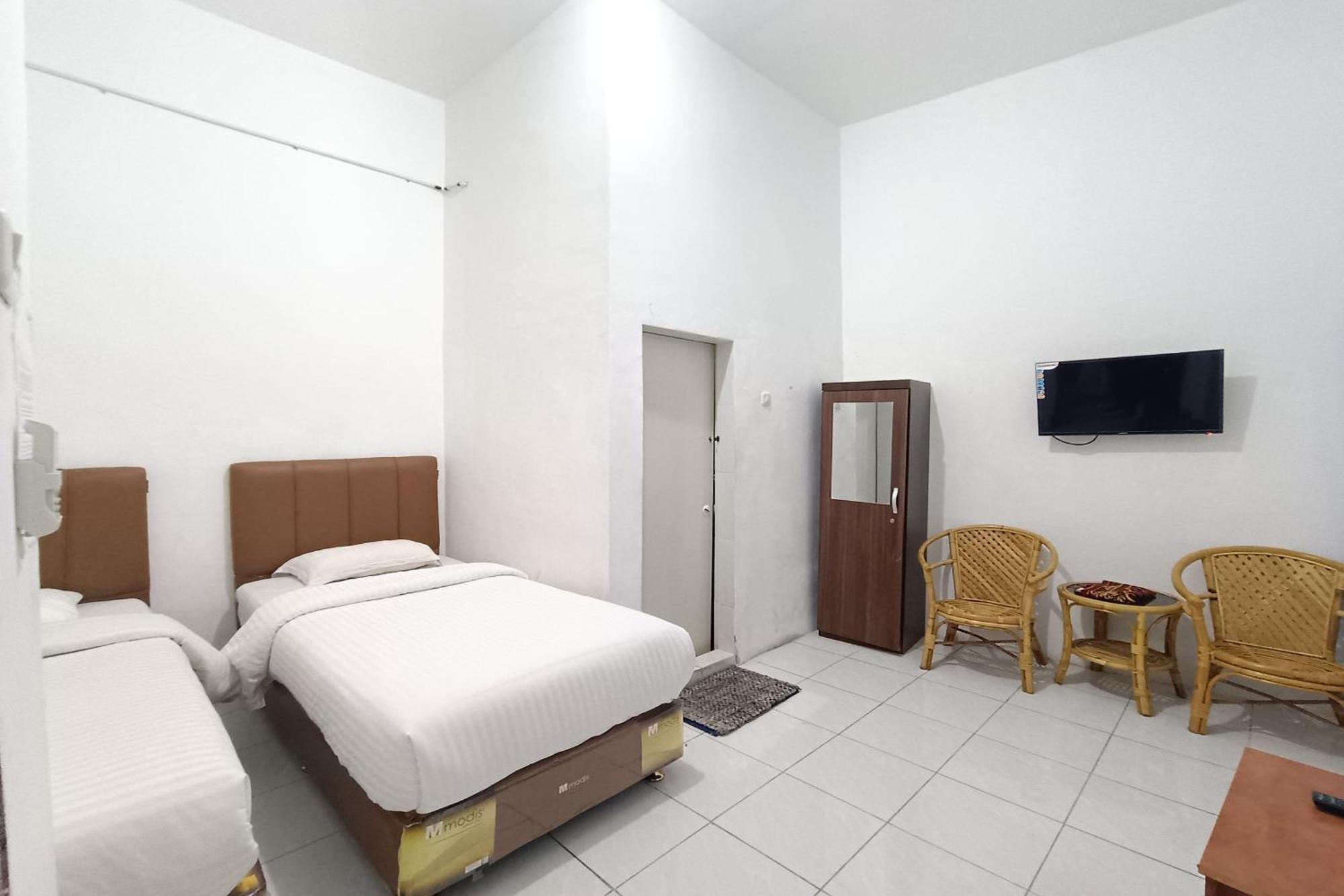 Oyo 92207 Hotel Koperasi バンダ・アチェ エクステリア 写真
